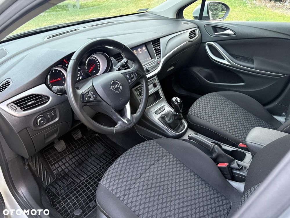 Opel Astra 1.2 T Elegance S&S - 13