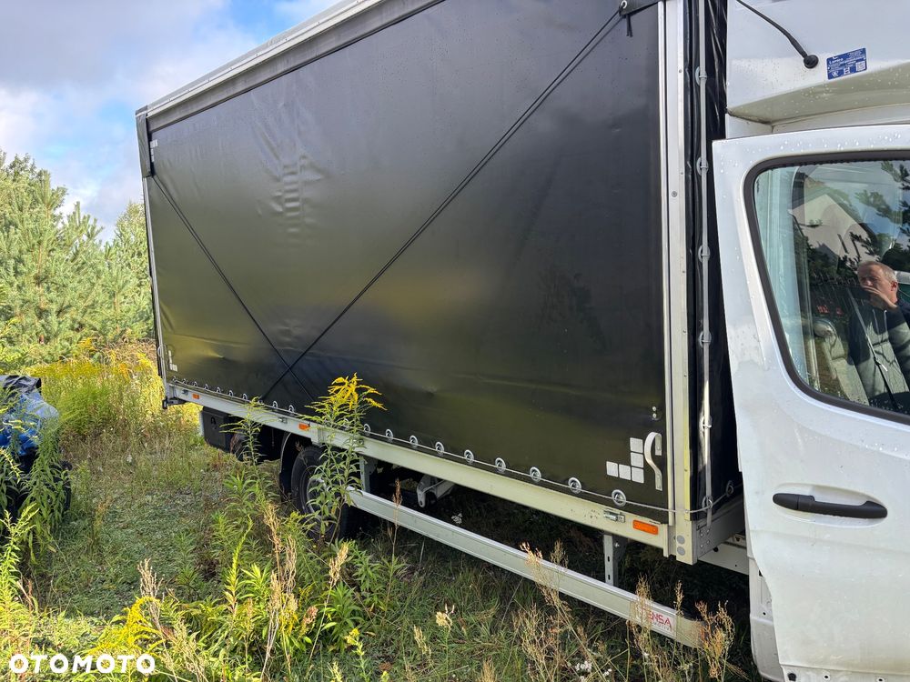 Mercedes-Benz Sprinter - 8