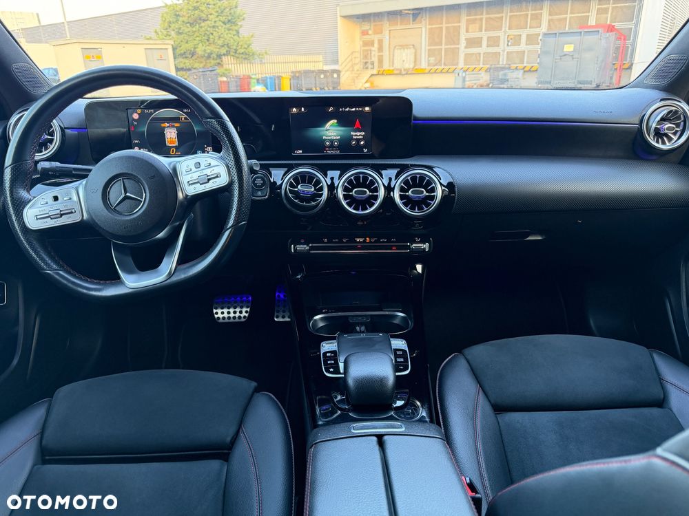 Mercedes-Benz Klasa A 250 7G-DCT AMG Line - 12