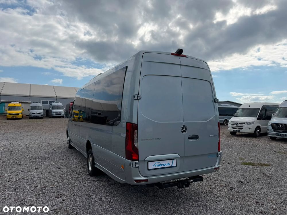 Mercedes-Benz Sprinter 519 - 8