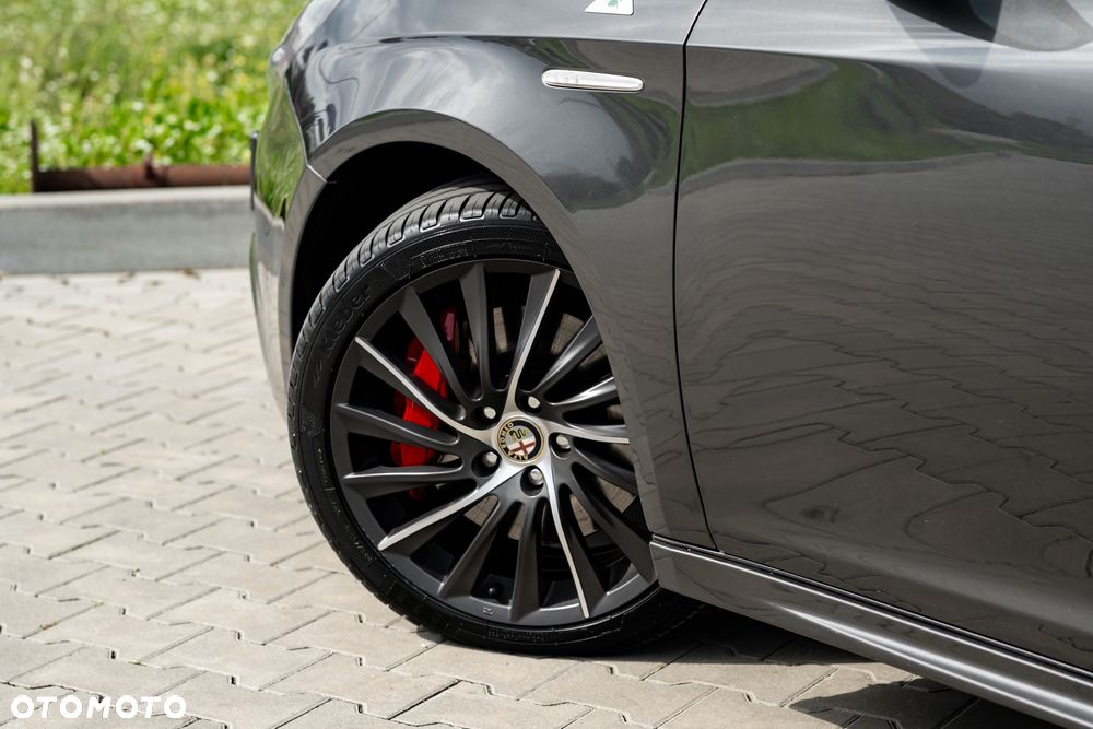 Alfa Romeo Giulietta 1.8 TBi 16V Quadrifoglio Verde - 13
