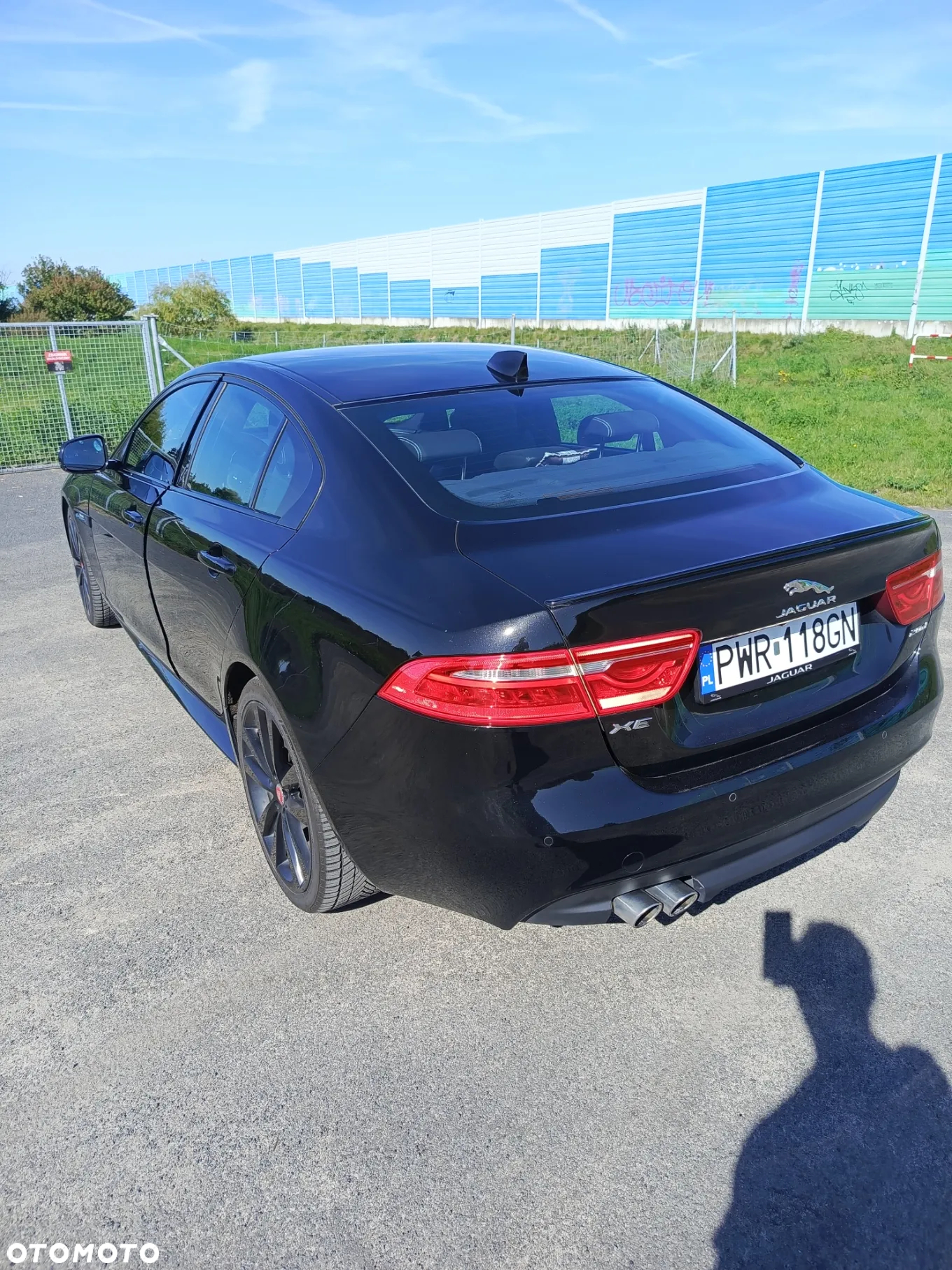 Jaguar XE 2.0 D R-Sport - 35