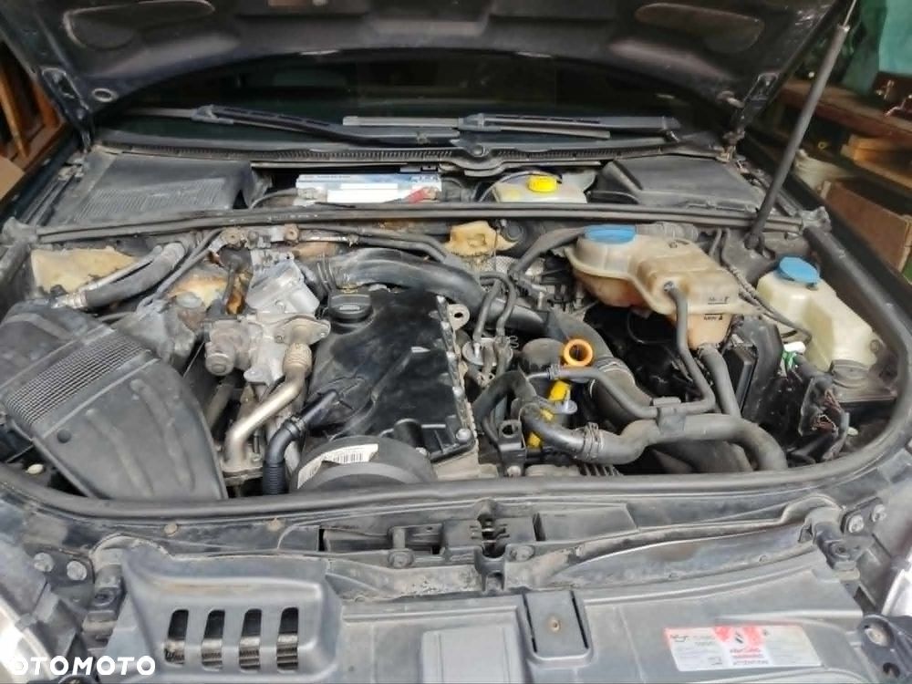 Audi A4 Avant 2.0 TDI - 16