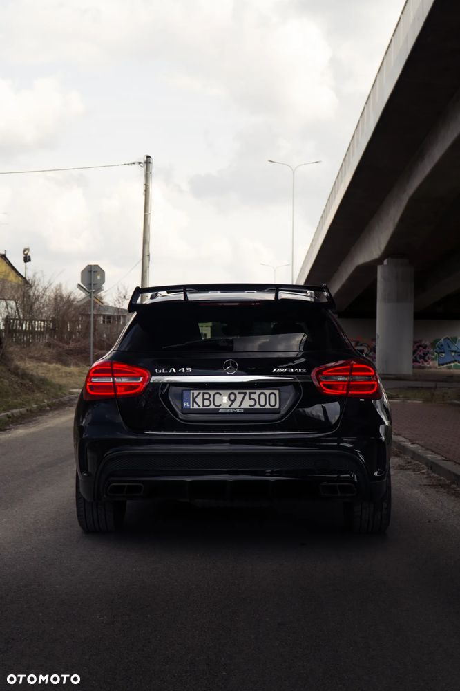 Mercedes-Benz GLA 45 AMG 4-Matic - 17