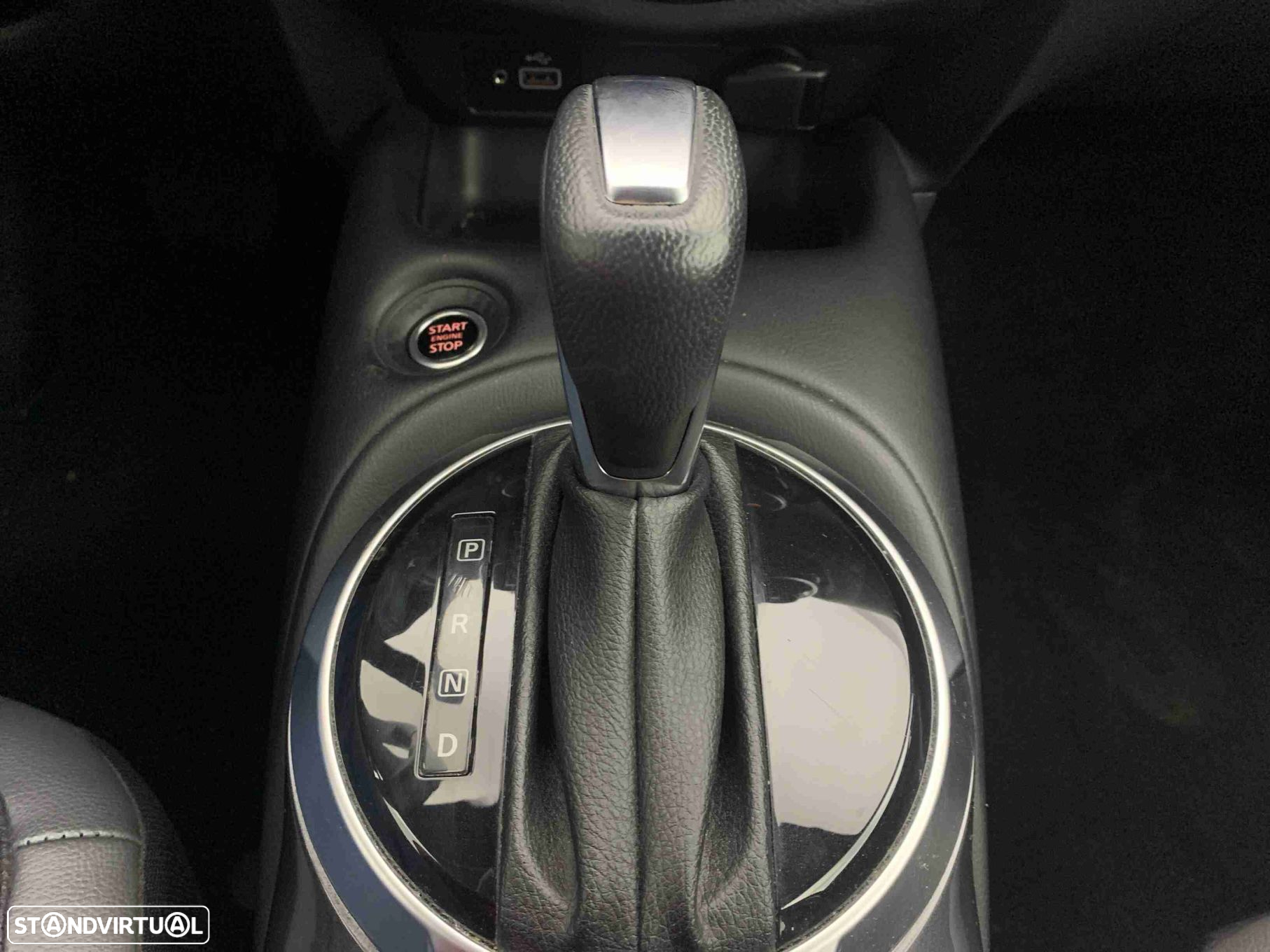 Nissan Juke 1.0 DIG-T N-Connecta NAV. DCT - 9