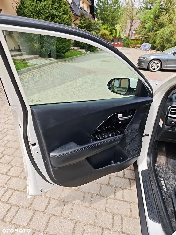 Kia Niro 1.6 GDI HEV 2WD OPF Spirit - 19