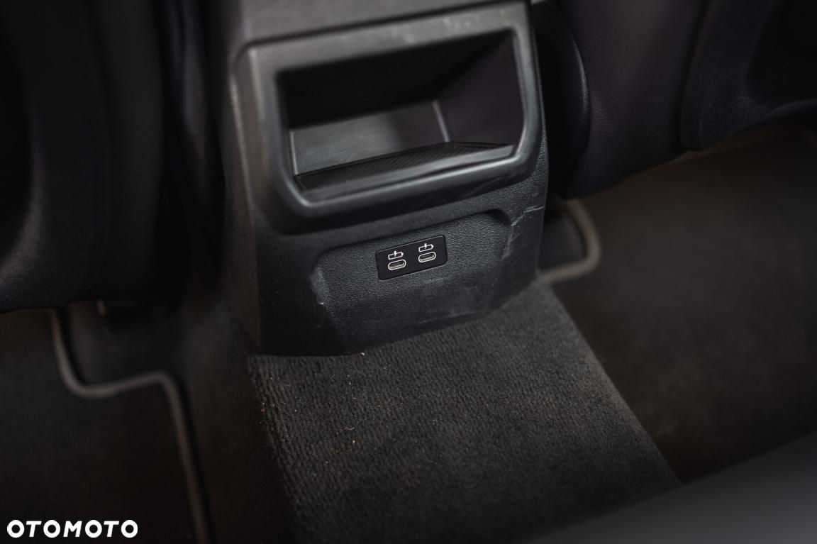 BMW Seria 1 - 23