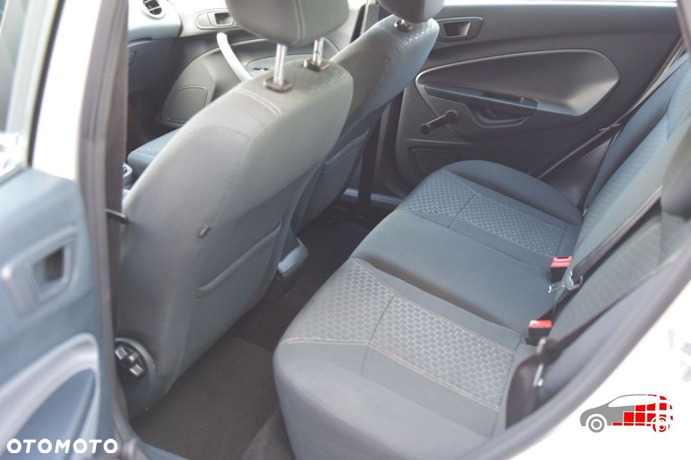 Ford Fiesta - 19
