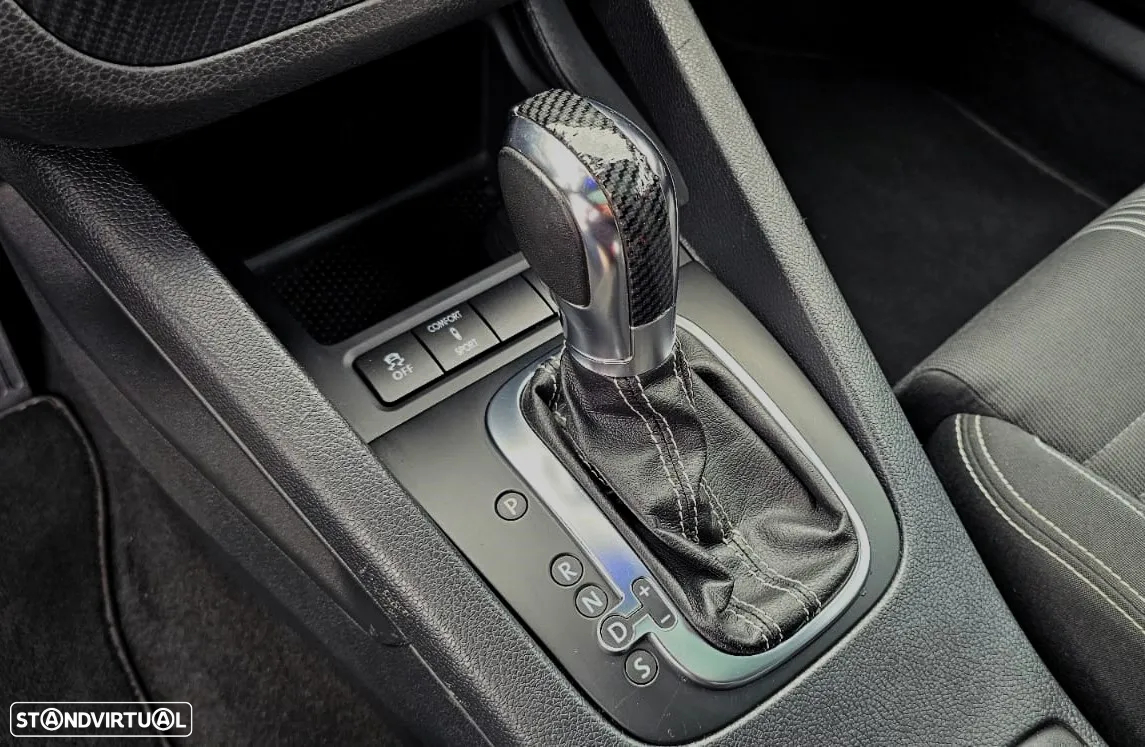 VW Scirocco 2.0 TSI Sport DSG - 24