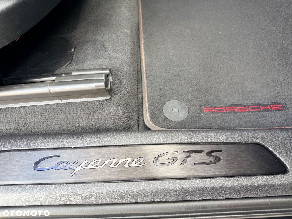Porsche Cayenne GTS - 30