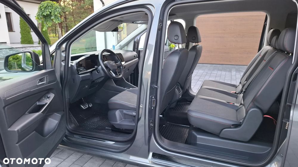 Ford Tourneo Connect - 23