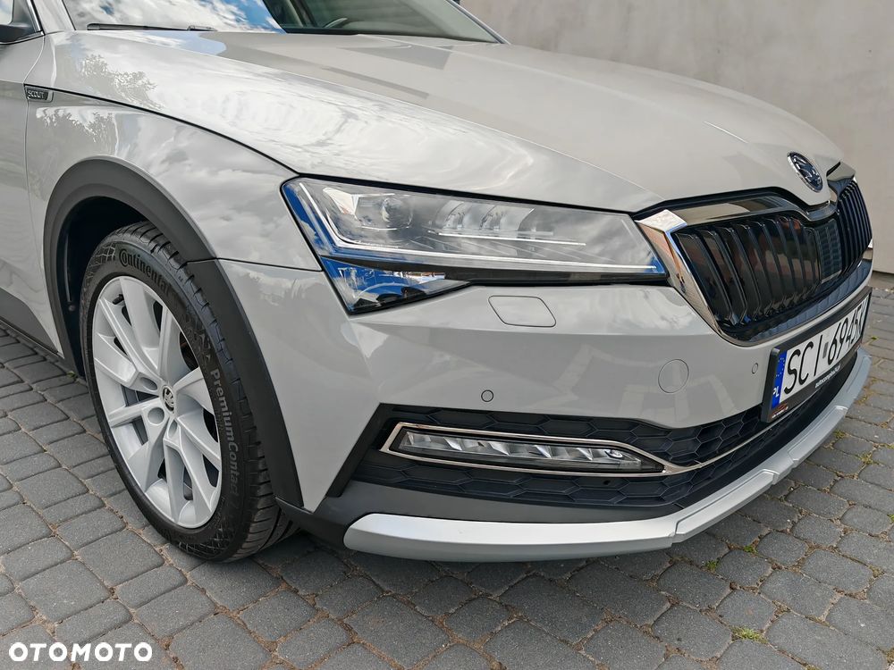 Skoda Superb 2.0 TDI SCR 4x4 Scout DSG - 16
