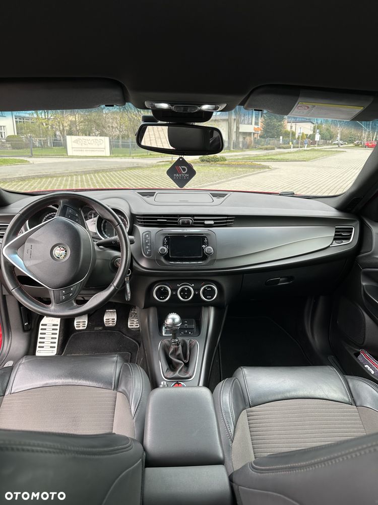 Alfa Romeo Giulietta 1.4 TB MultiAir Exclusive - 12