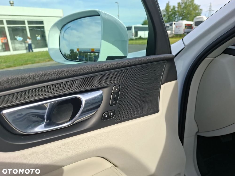 Volvo XC 60 - 34