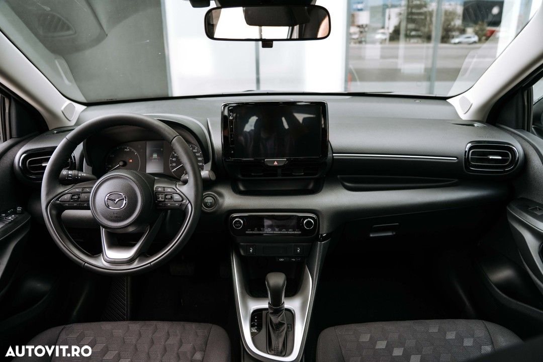 Mazda 2 - 10