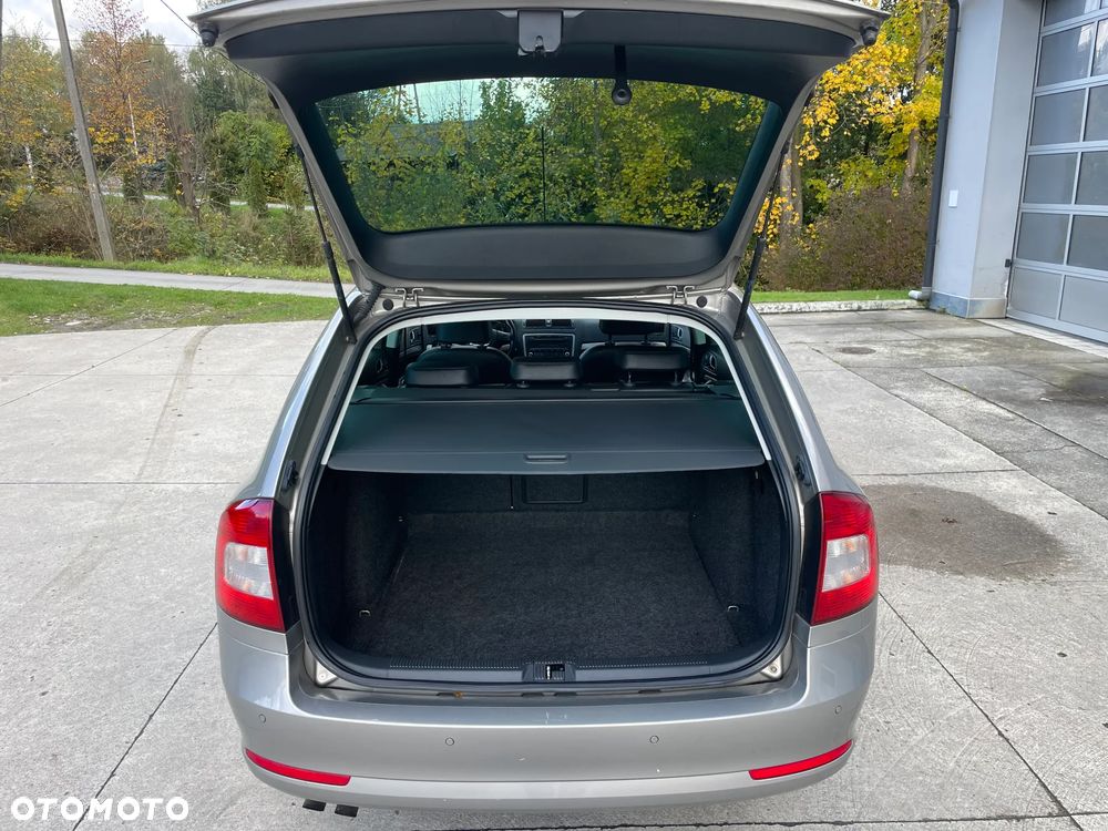 Skoda Octavia 1.8 TSI DSG Elegance - 6