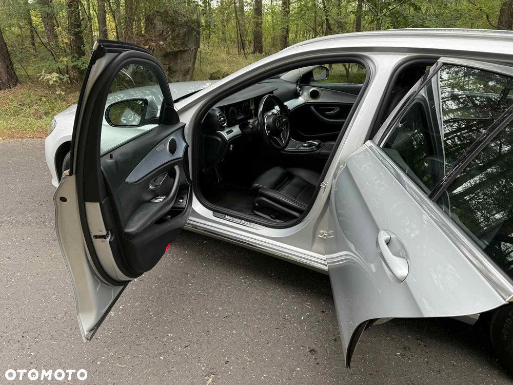 Mercedes-Benz Klasa E 220 d 9G-TRONIC - 6