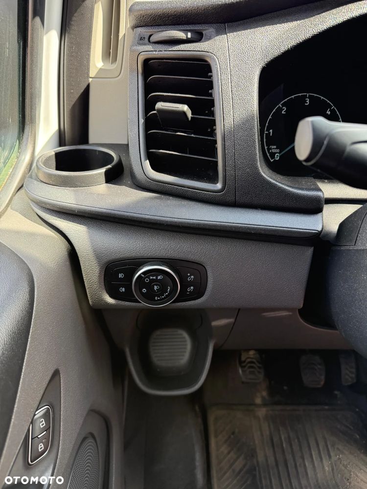 Ford Transit Custom - 20