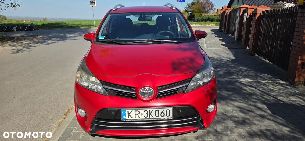 Toyota Verso 1.8 Premium 7os - 1