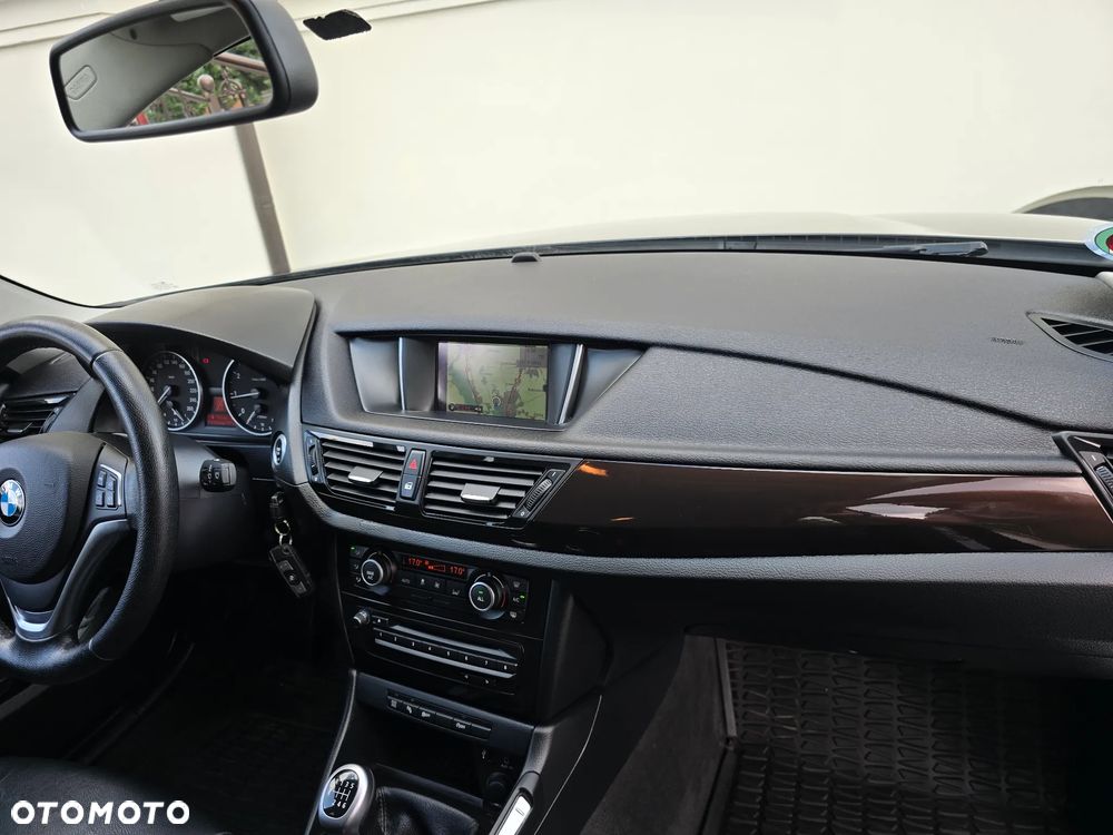 BMW X1 sDrive20i xLine - 18