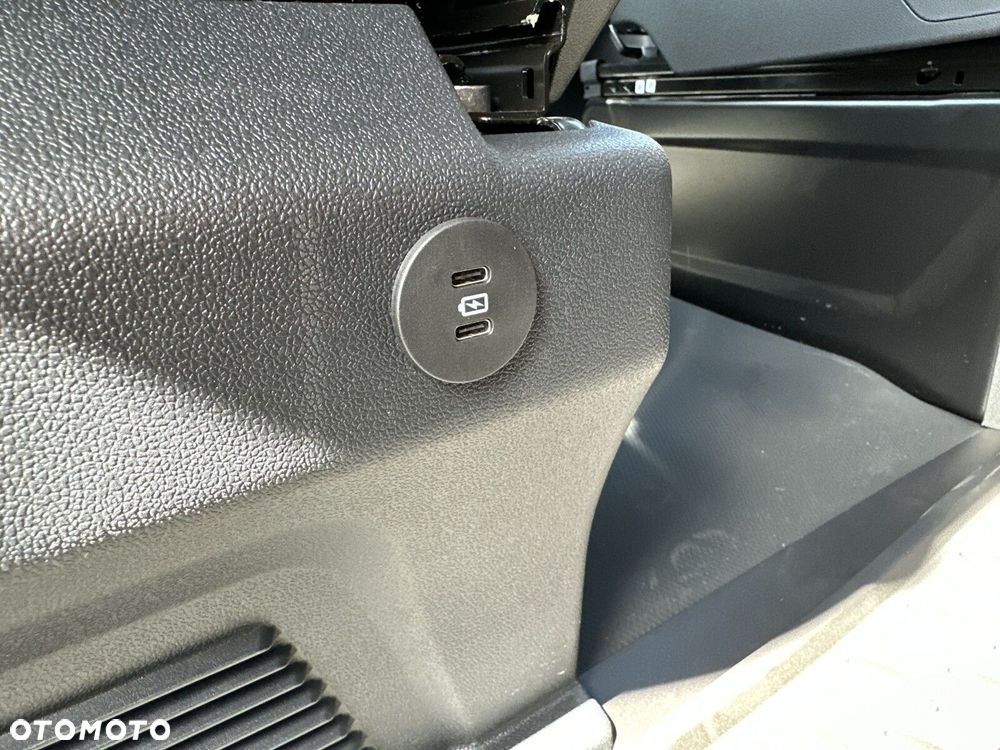 Volkswagen Transporter - 33