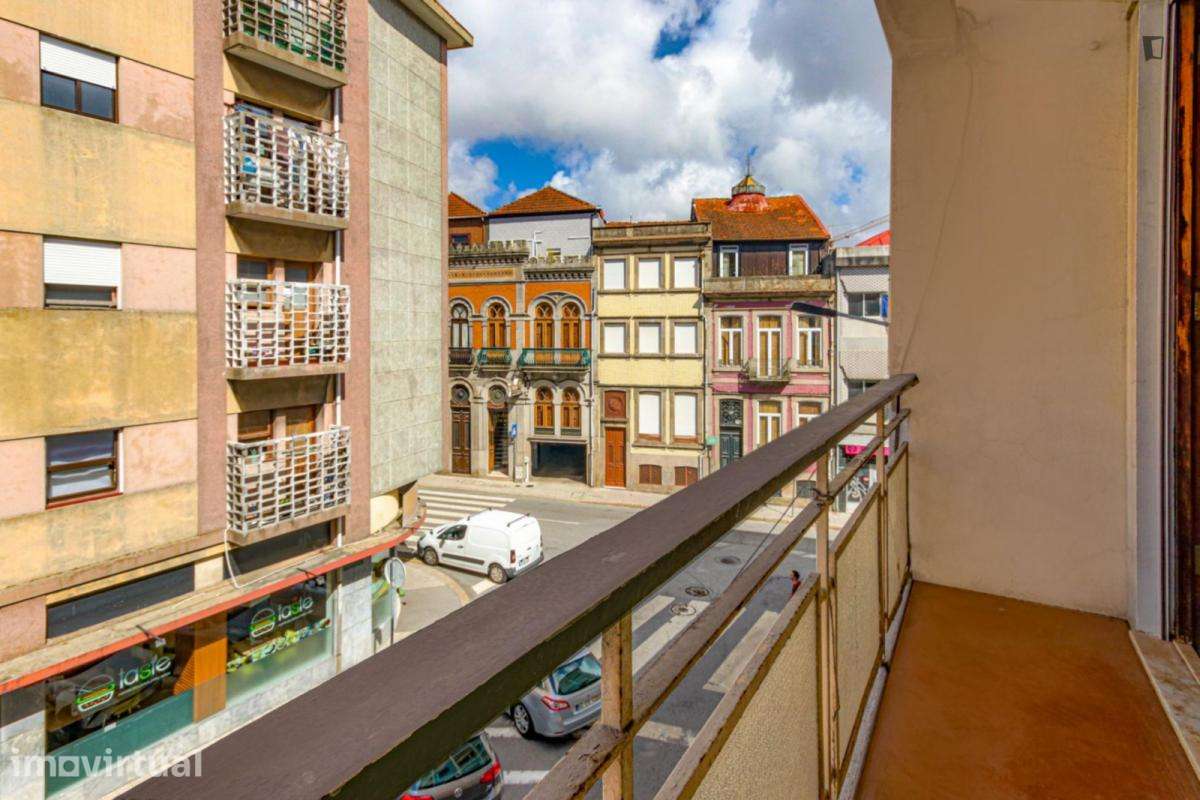 Quarto - localizado em Santo Ildefonso Porto - Grande imagem: 4/8