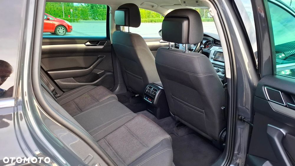 Volkswagen Passat 1.4 TSI ACT (BlueMotion Technology) Comfortline - 23