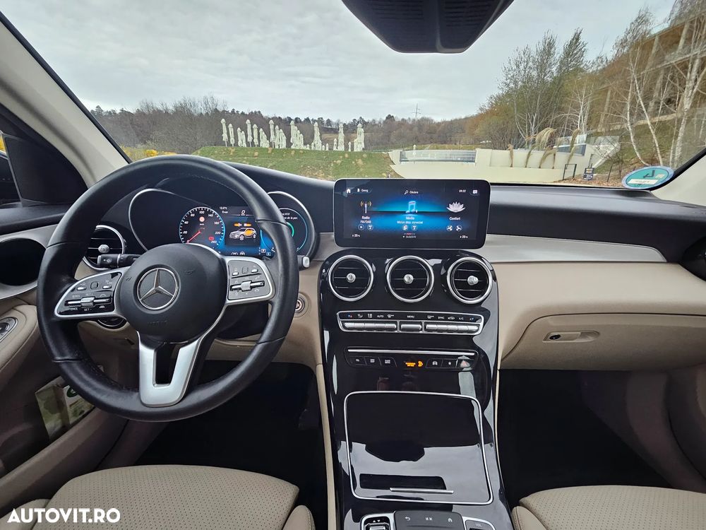 Mercedes-Benz GLC 300 d 4MATIC - 6
