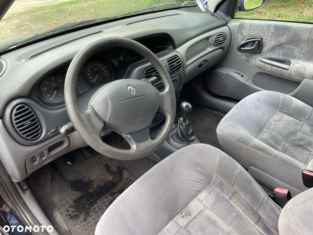 Renault Megane - 8