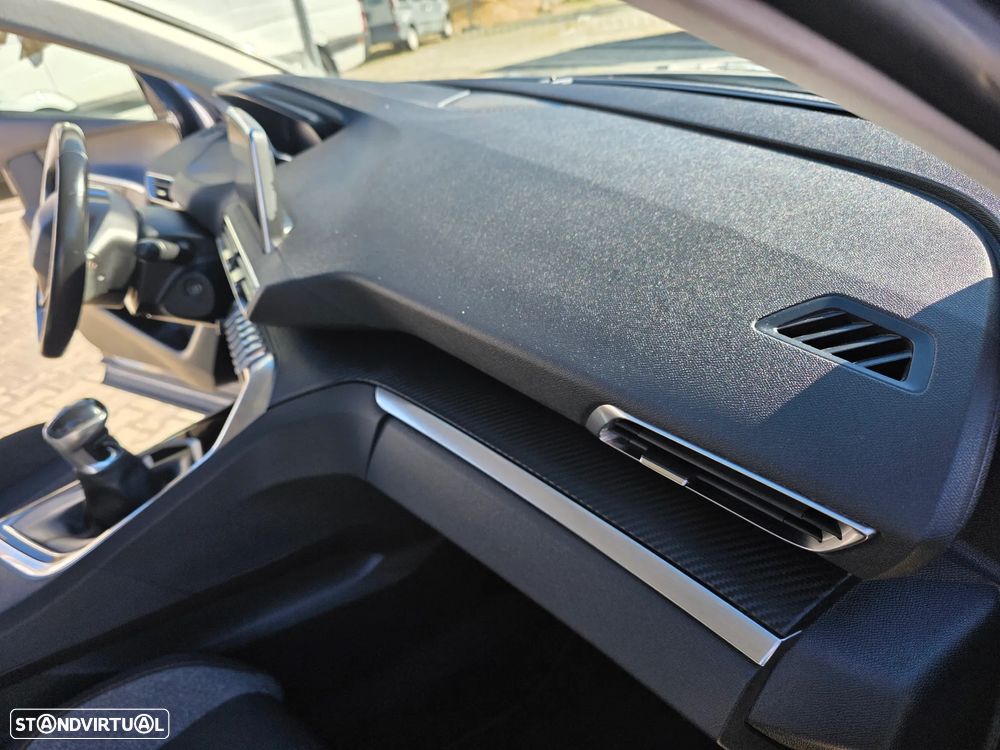 Peugeot 3008 PureTech 130 Stop & Start GPF Active - 15