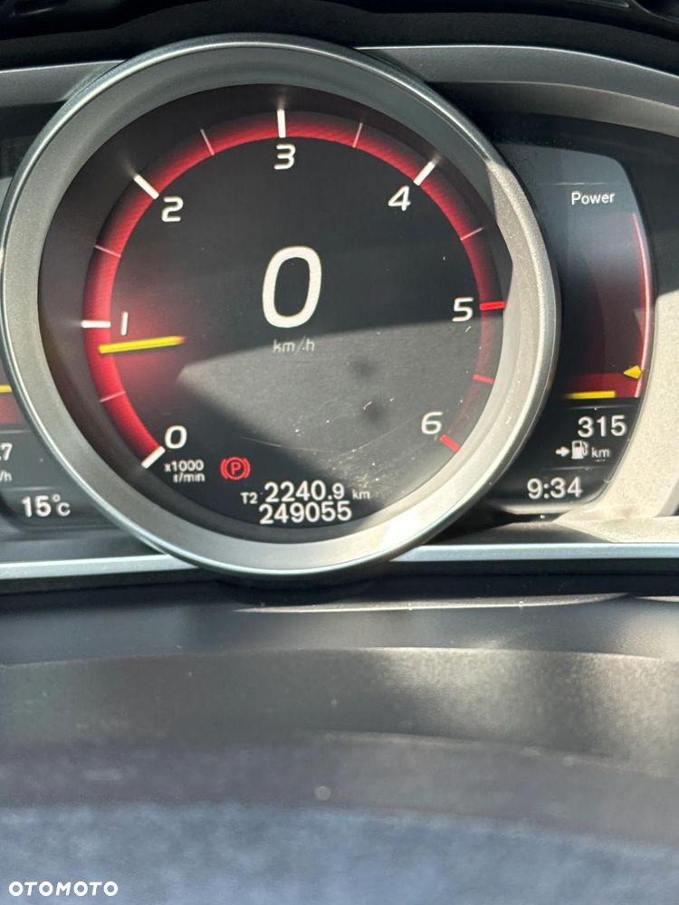 Volvo V40 Cross Country D2 - 27