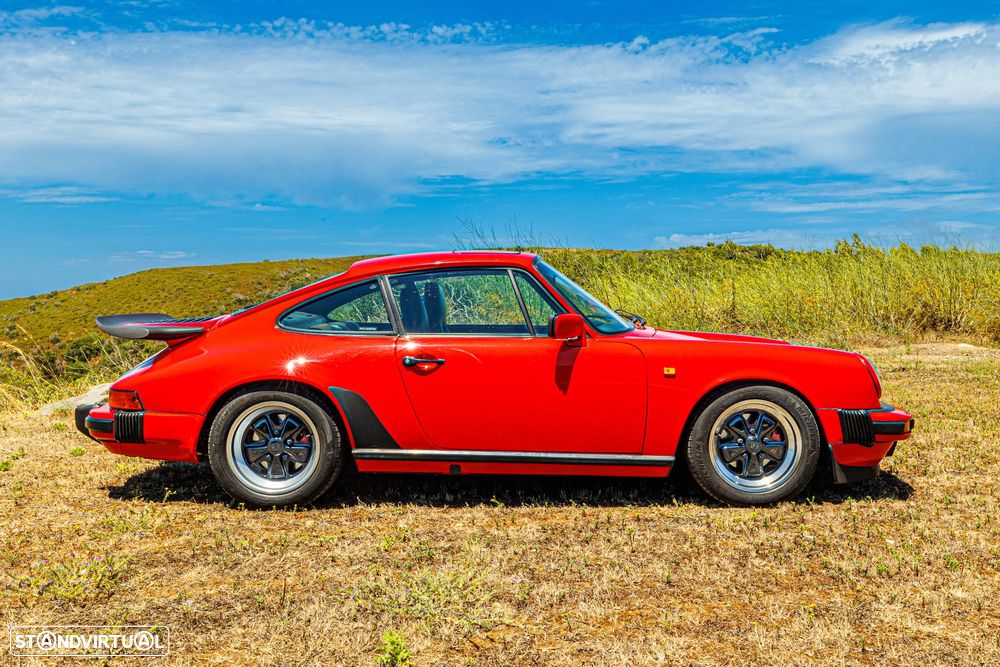 Porsche 911 Série G - 2