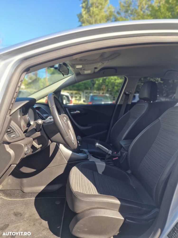 Opel Astra 1.4 Turbo ECOTEC Enjoy - 8