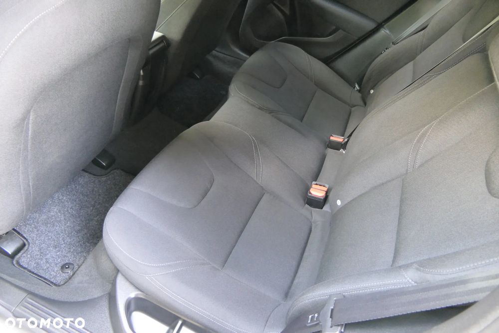 Volvo V40 - 21