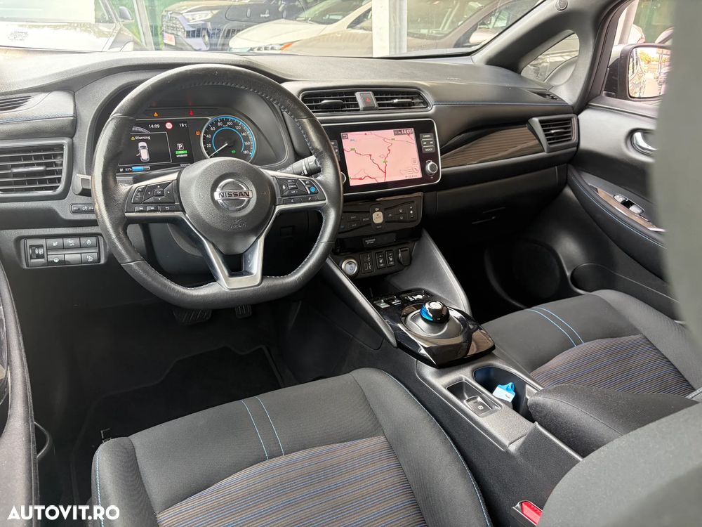 Nissan LEAF 62 kWh e+ N-Connecta - 8