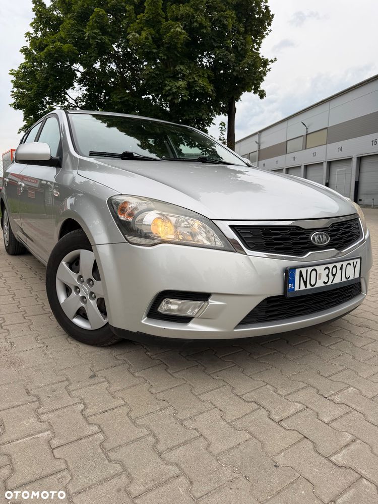 Kia Ceed 1.6 Comfort + - 2