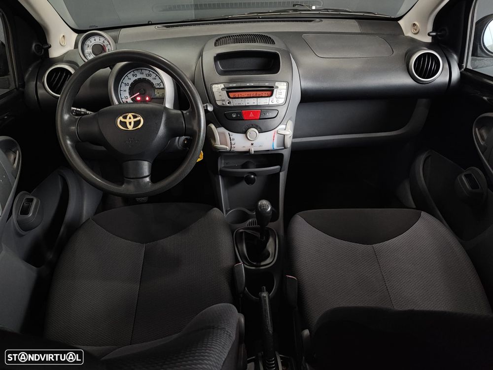 Toyota Aygo 1.0 + AC - 33