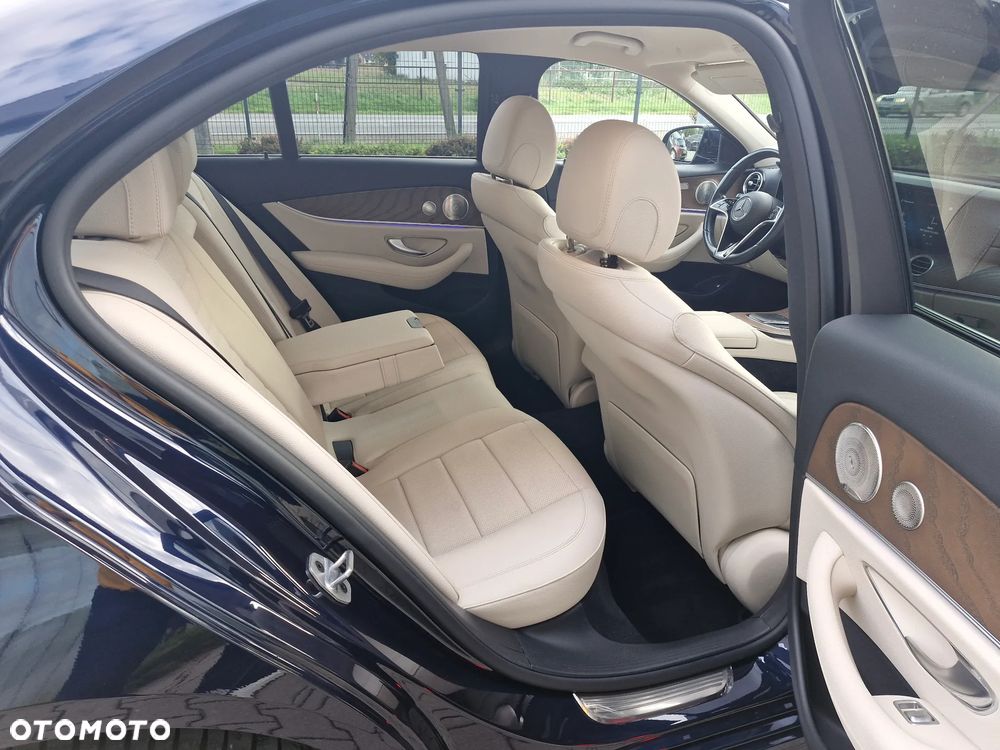 Mercedes-Benz Klasa E 220 d 4-Matic Avantgarde - 15