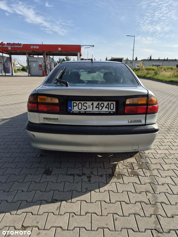 Renault Laguna 1.6 Concorde - 8
