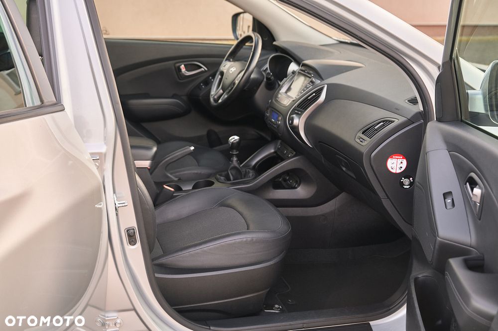 Hyundai ix35 1.7 CRDi 2WD blue Style - 22