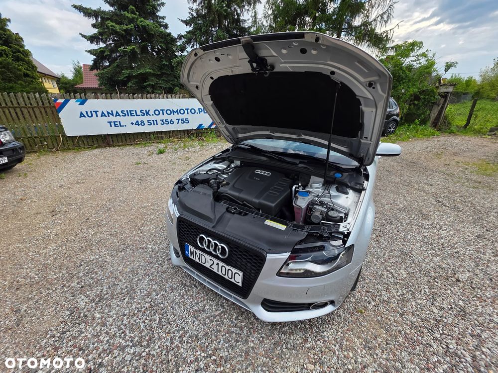 Audi A4 Avant 2.0 TDI DPF quattro S line Sportpaket (plus) - 11