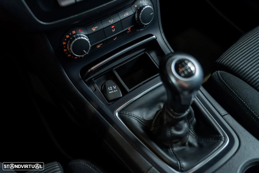 Mercedes-Benz B 180 d Style - 20