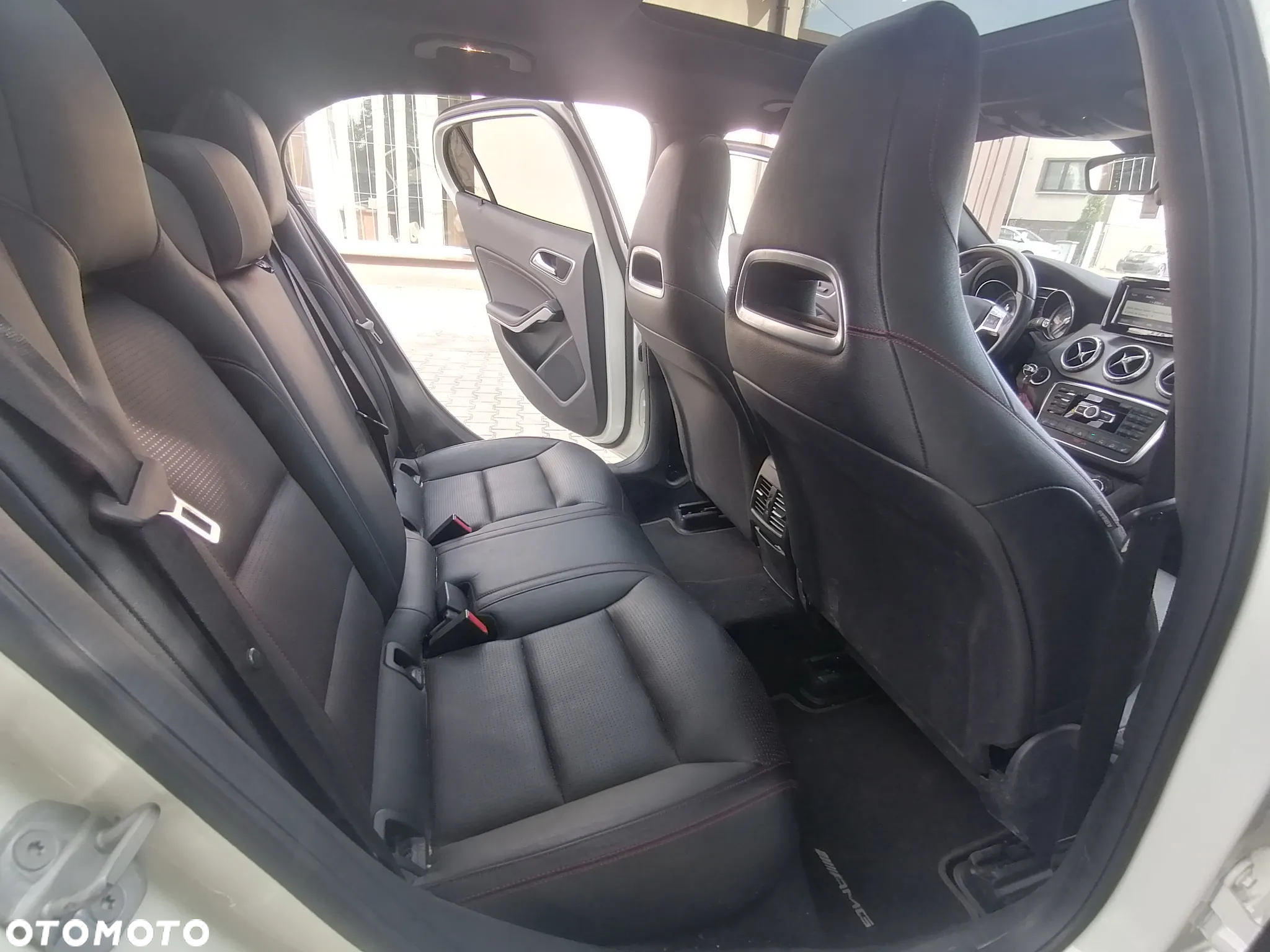 Mercedes-Benz GLA 220 CDI 4-Matic - 25