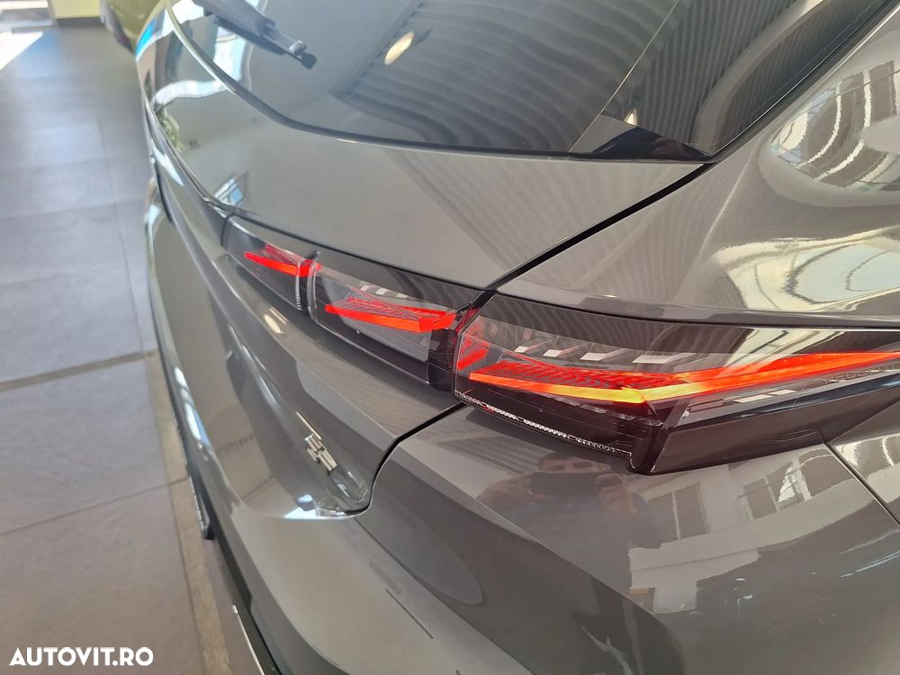 Peugeot 308 1.5L BlueHDI 130 S&S EAT8 GT - 11