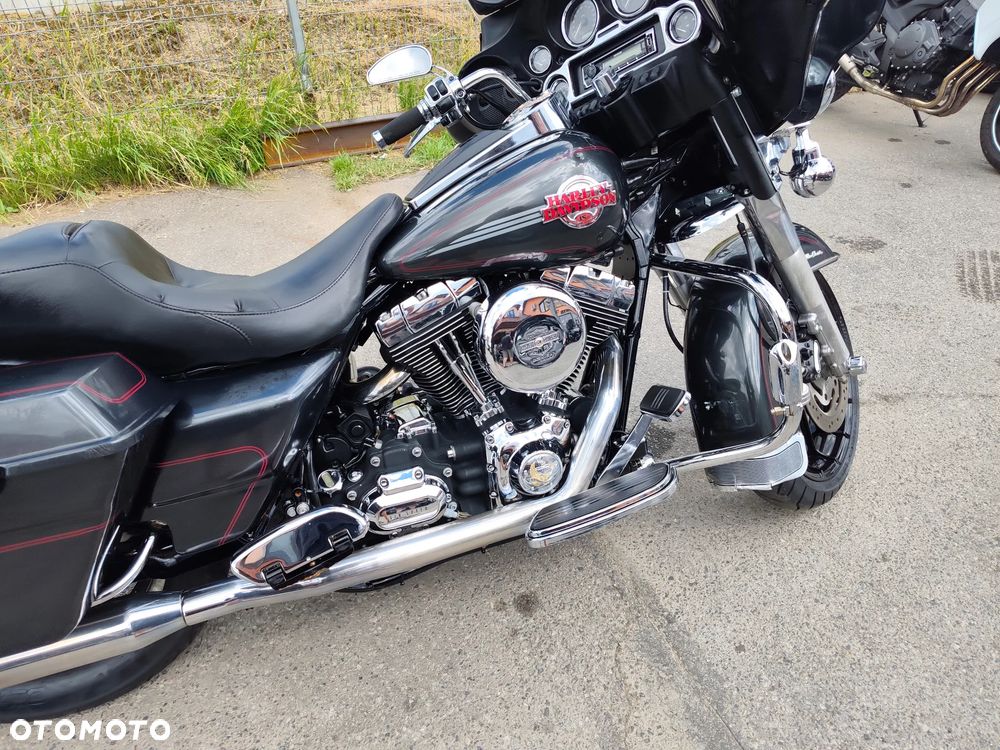 Harley-Davidson Touring Electra Glide - 30