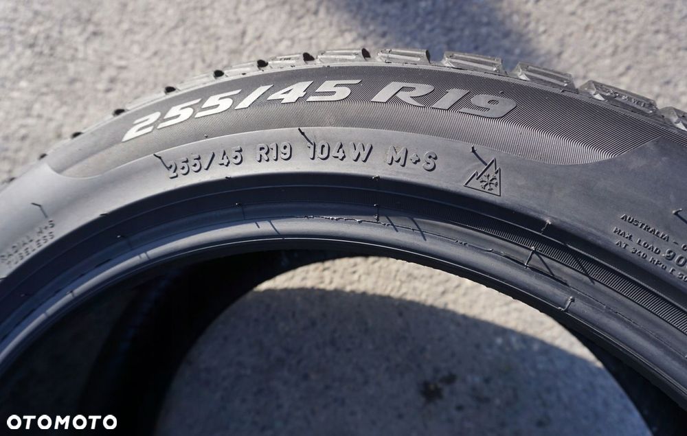Pirelli Winter SottoZero 3 255/45R19 104W Z333 - 9