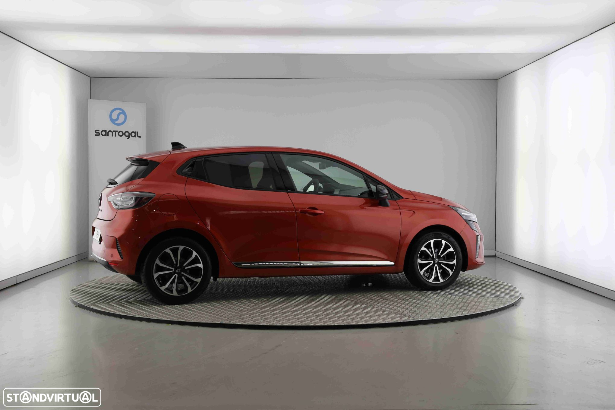 Renault Clio 1.0 TCe Techno Bi-Fuel - 3