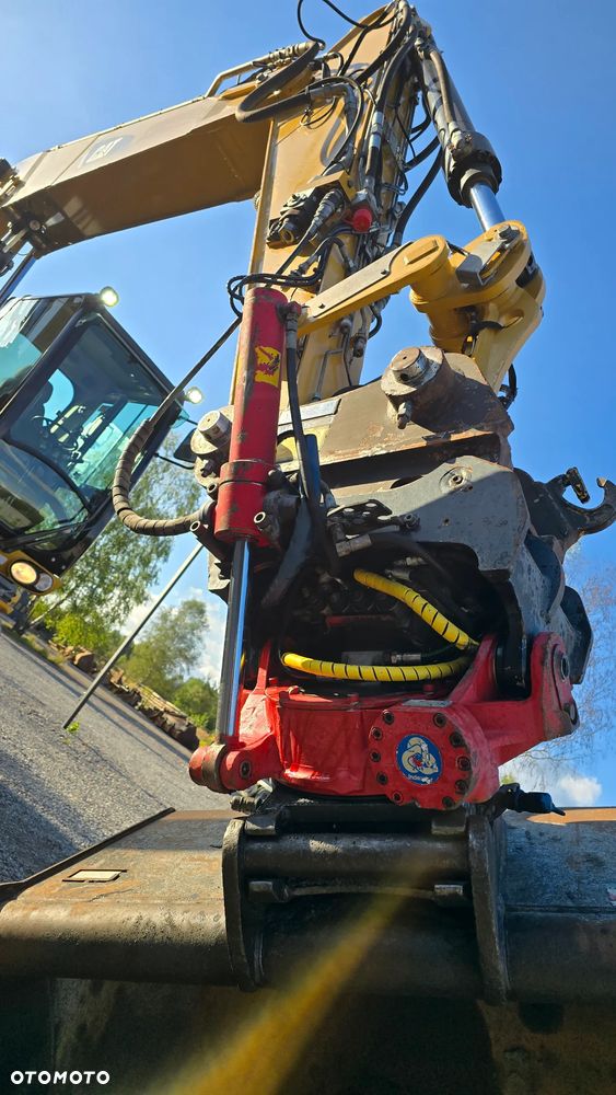 Caterpillar M313 - 12