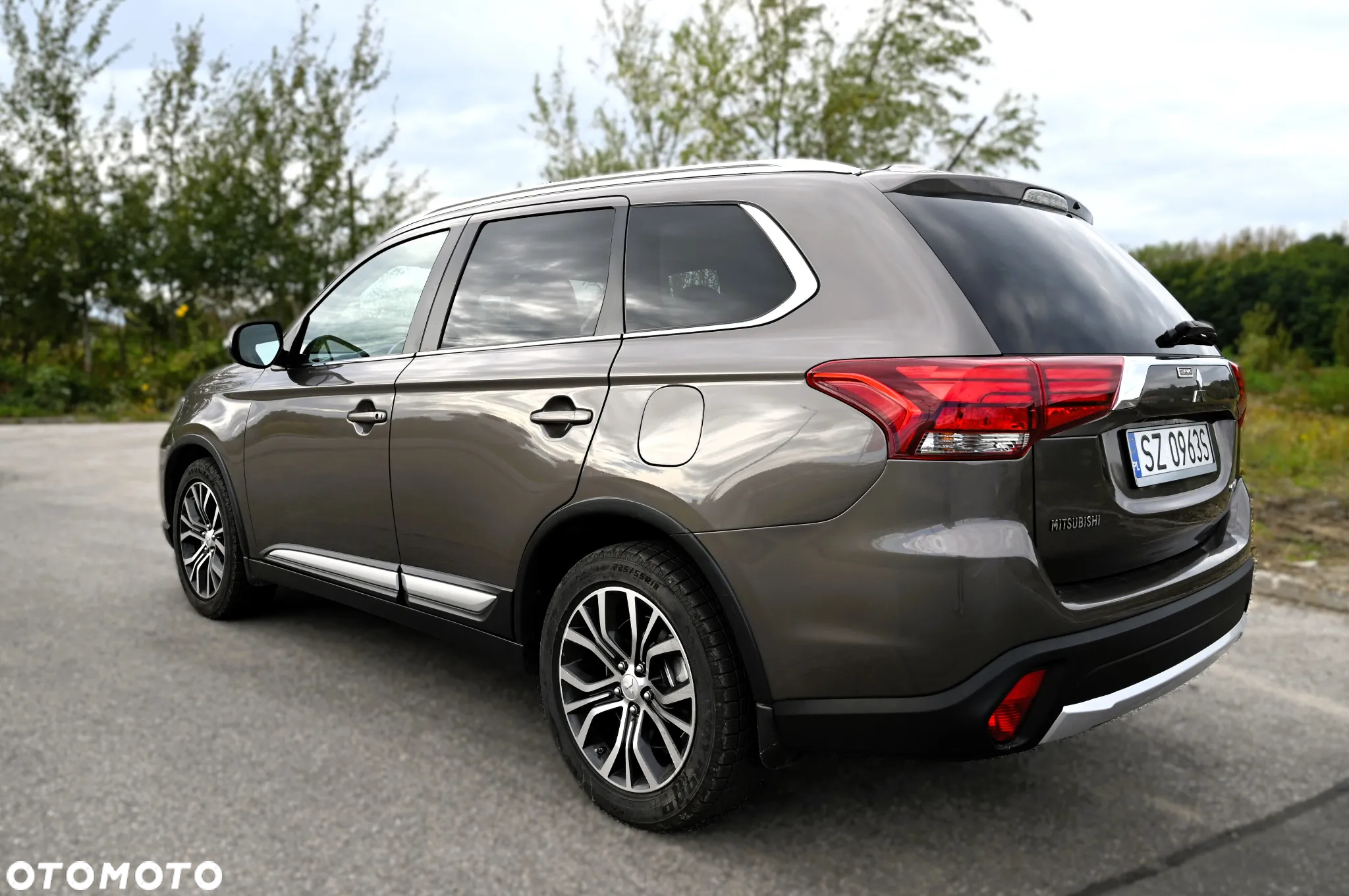 Mitsubishi Outlander - 15