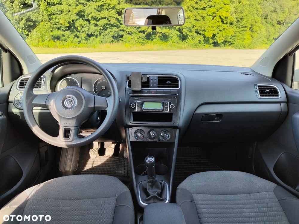 Volkswagen Polo 1.4 16V Trendline - 29